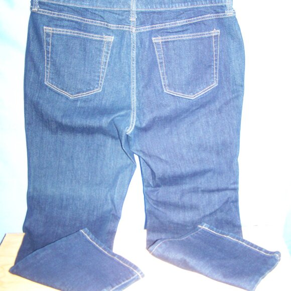 St. John's Bay Straight Leg Dark Wash Jeans Sz 16PS - Picture 6 of 7